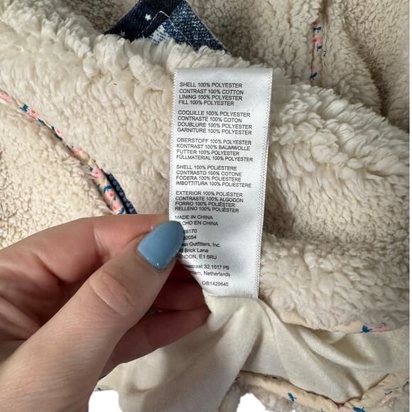 Urban Outfitters Mila Fleece Patchwork jacket‎ Cream Navy Medium Warm Cozy - Picture 7 of 9